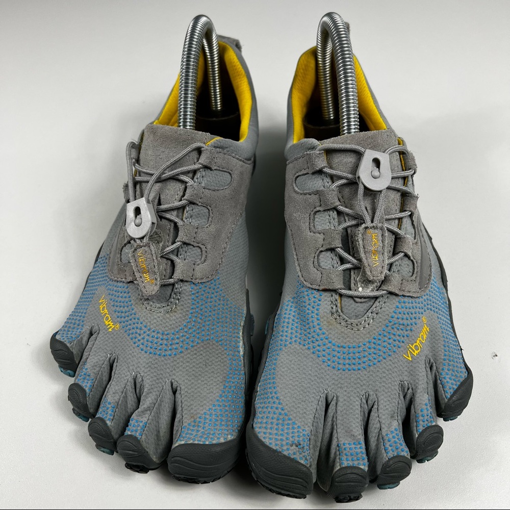 Vibram Five Fingers Womens Size EU 40 US 9 Grey  Barefoot Running Shoes Low Top